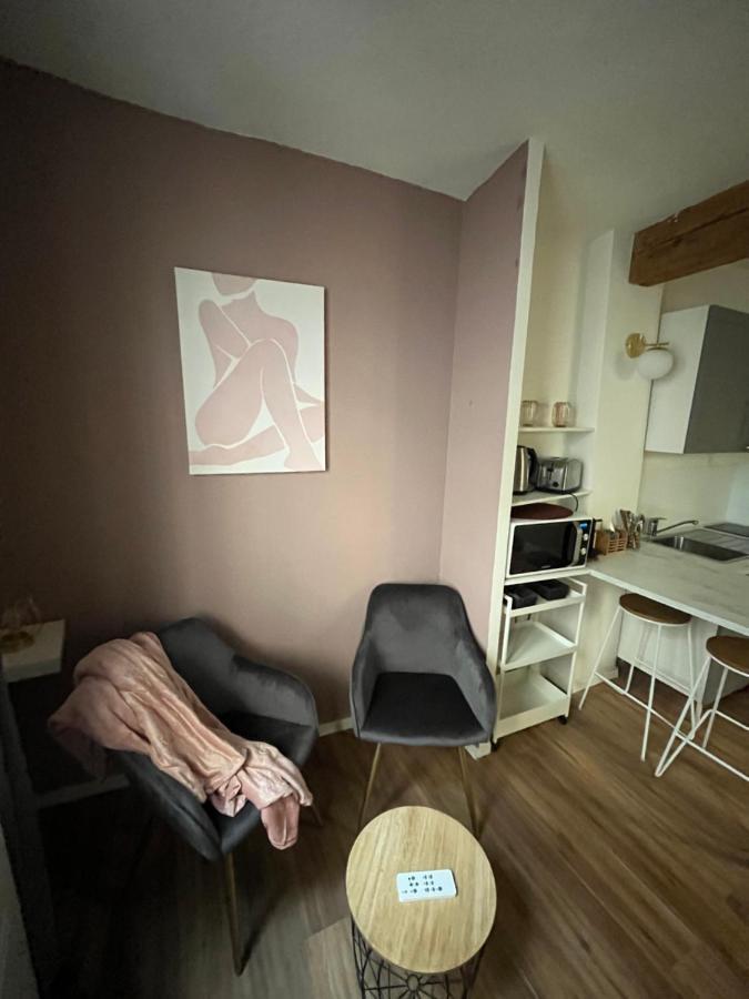 Aux Demoiselles D'Avignon Apartment Exterior photo